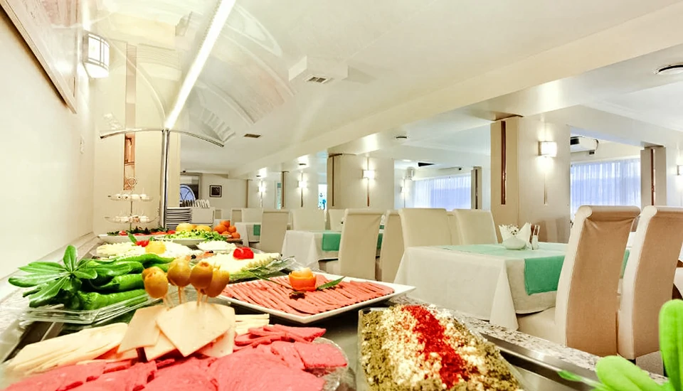 هتل ازمیر پالاس